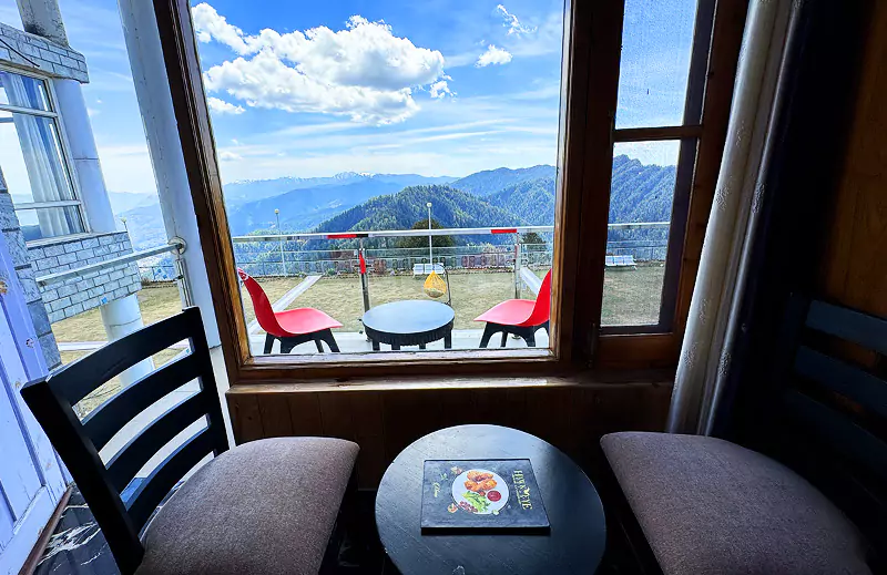 Hawk Eye Resort Deluxe Room with Balcony & Valley View 6